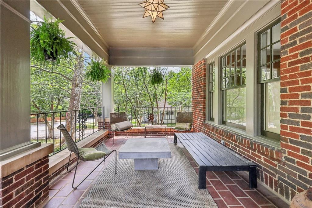 429 Adams Street Decatur, GA 30030 - Photo 4 of 100
