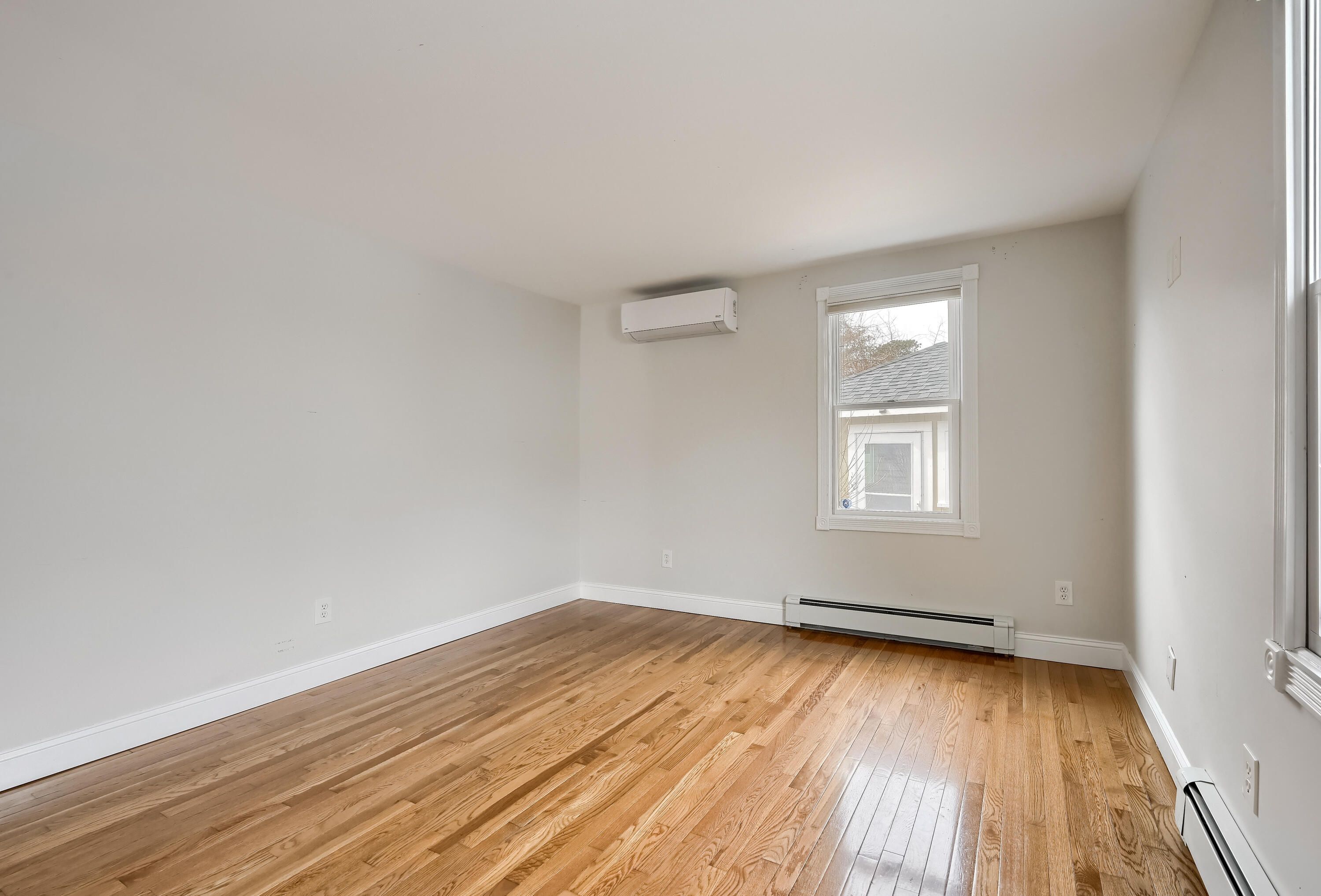 23 County Road Mashpee, MA 02649 - Photo 22 of 45 04_Main_Bedroom_DSC_1679