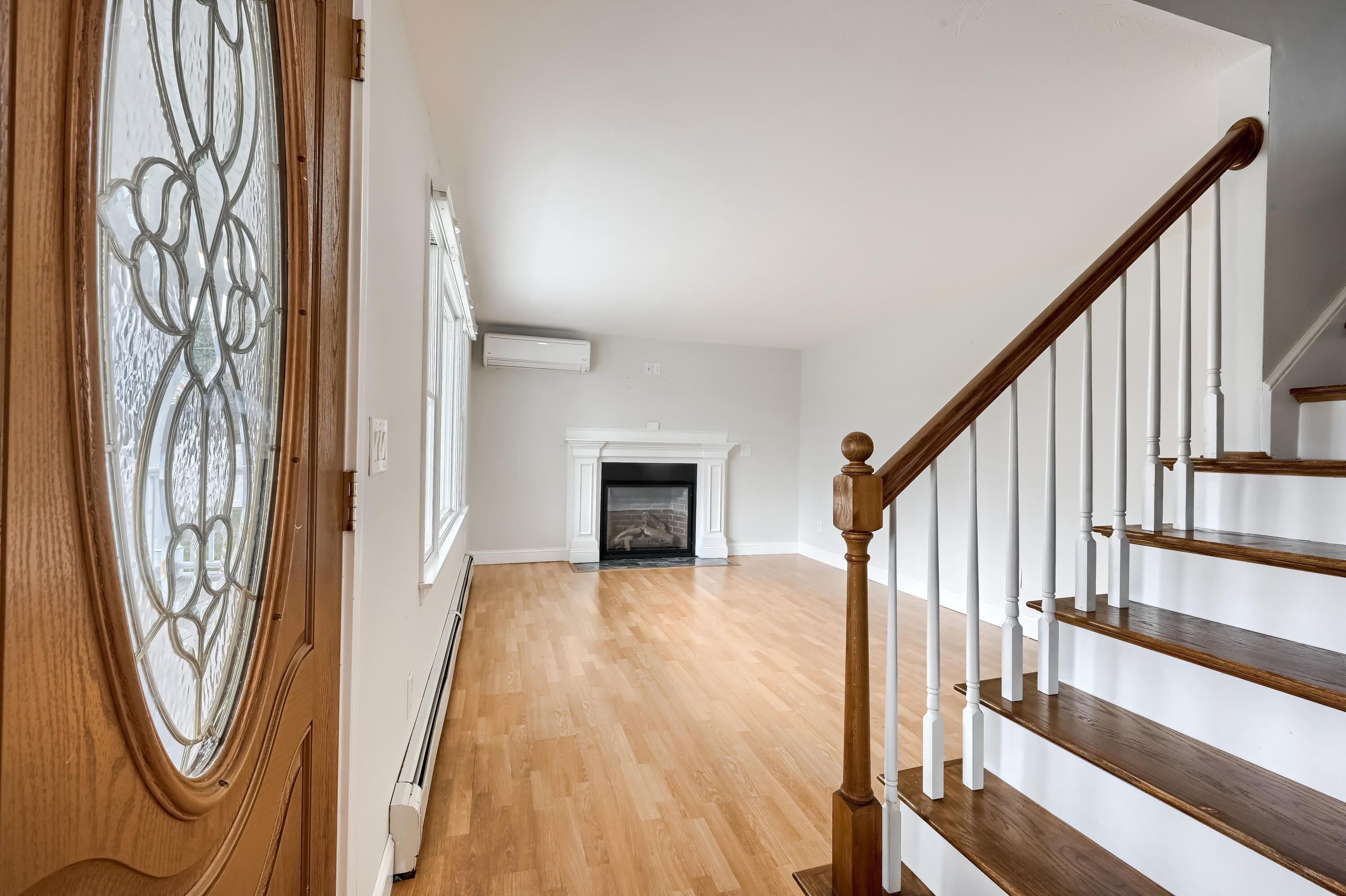 23 County Road Mashpee, MA 02649 - Photo 7 of 45 01_Living_Room_DSC_1569