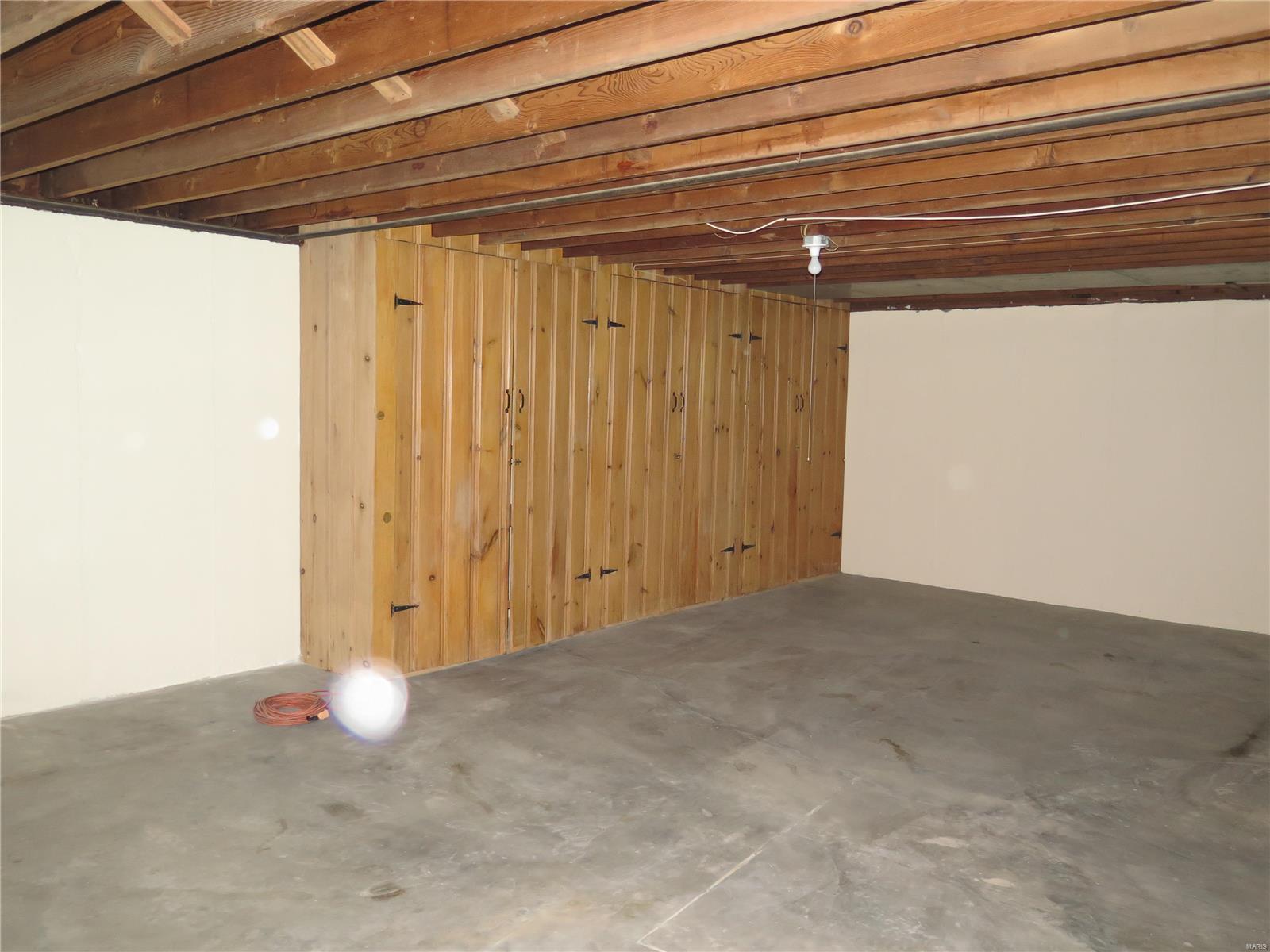 1948 Brown Road St. Louis, MO 63114 - Photo 16 of 16 Gallery Image 16