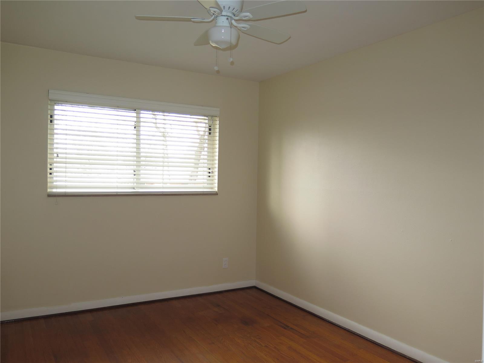 1948 Brown Road St. Louis, MO 63114 - Photo 7 of 16 Gallery Image 7