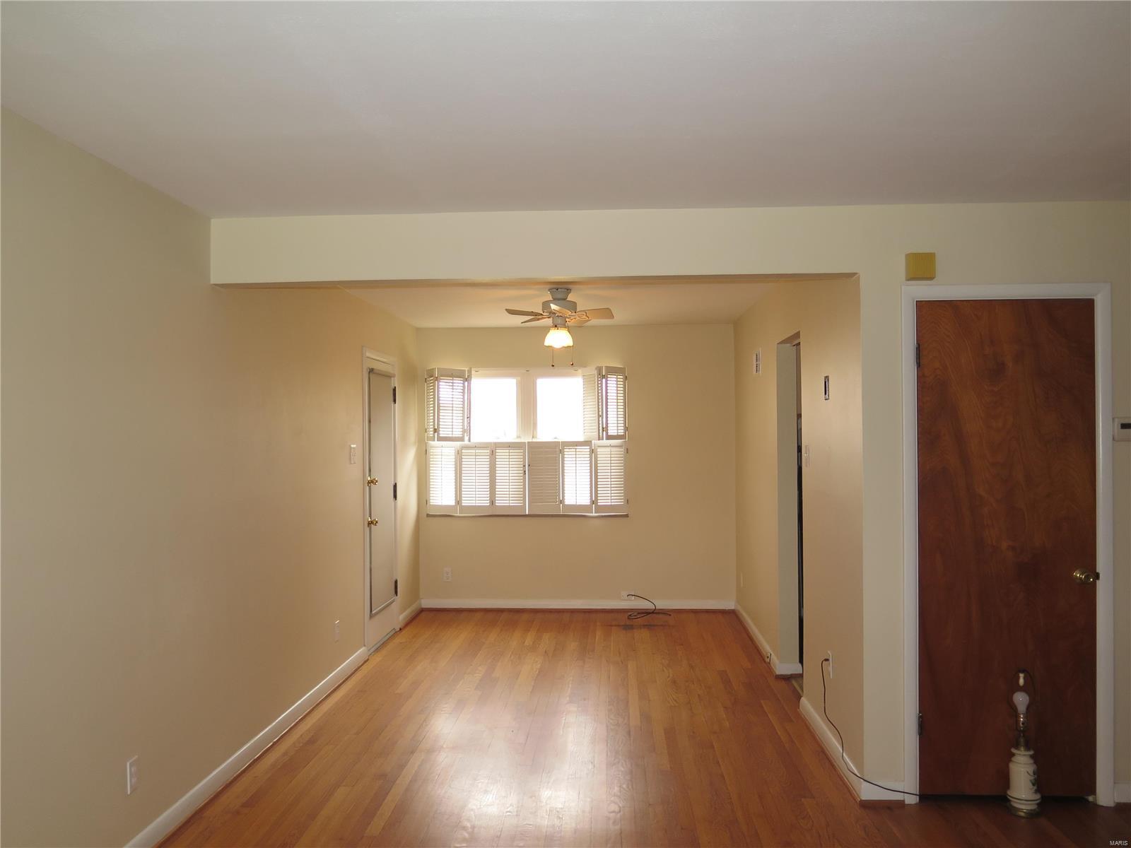 1948 Brown Road St. Louis, MO 63114 - Photo 8 of 16 Gallery Image 8