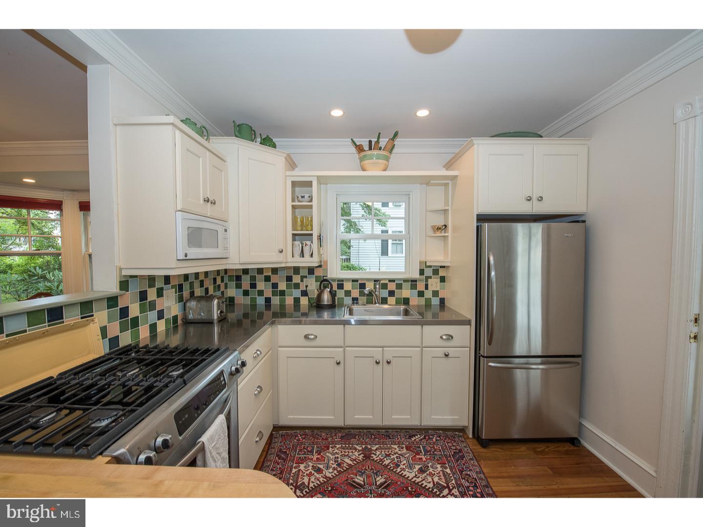 562 Hilaire Road Wayne, PA 19087 - Photo 8 of 24 Kitchen
