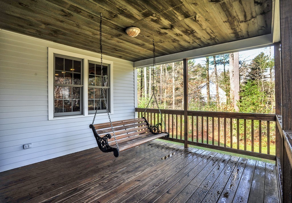 35 Gardner Road Duxbury, MA 02332 - Photo 3 of 28 Gallery Image 3