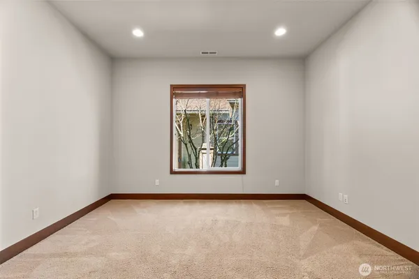 $799,999 | 8235 Orcas Loop Northeast, Olympia, WA 98516