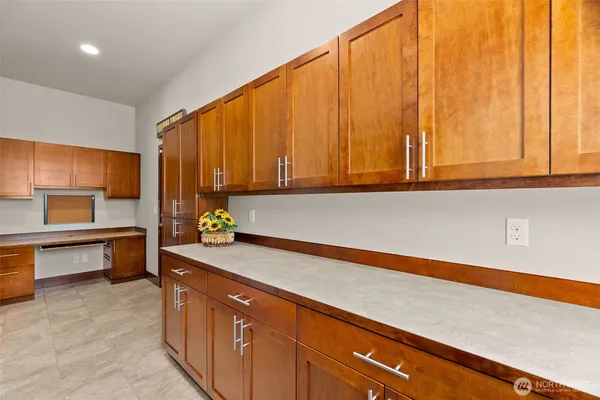 $799,999 | 8235 Orcas Loop Northeast, Olympia, WA 98516