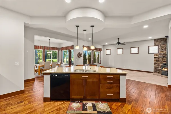 $799,999 | 8235 Orcas Loop Northeast, Olympia, WA 98516