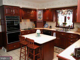 214 Reitnour Road Spring City, PA 19475 - Photo 2 of 6
