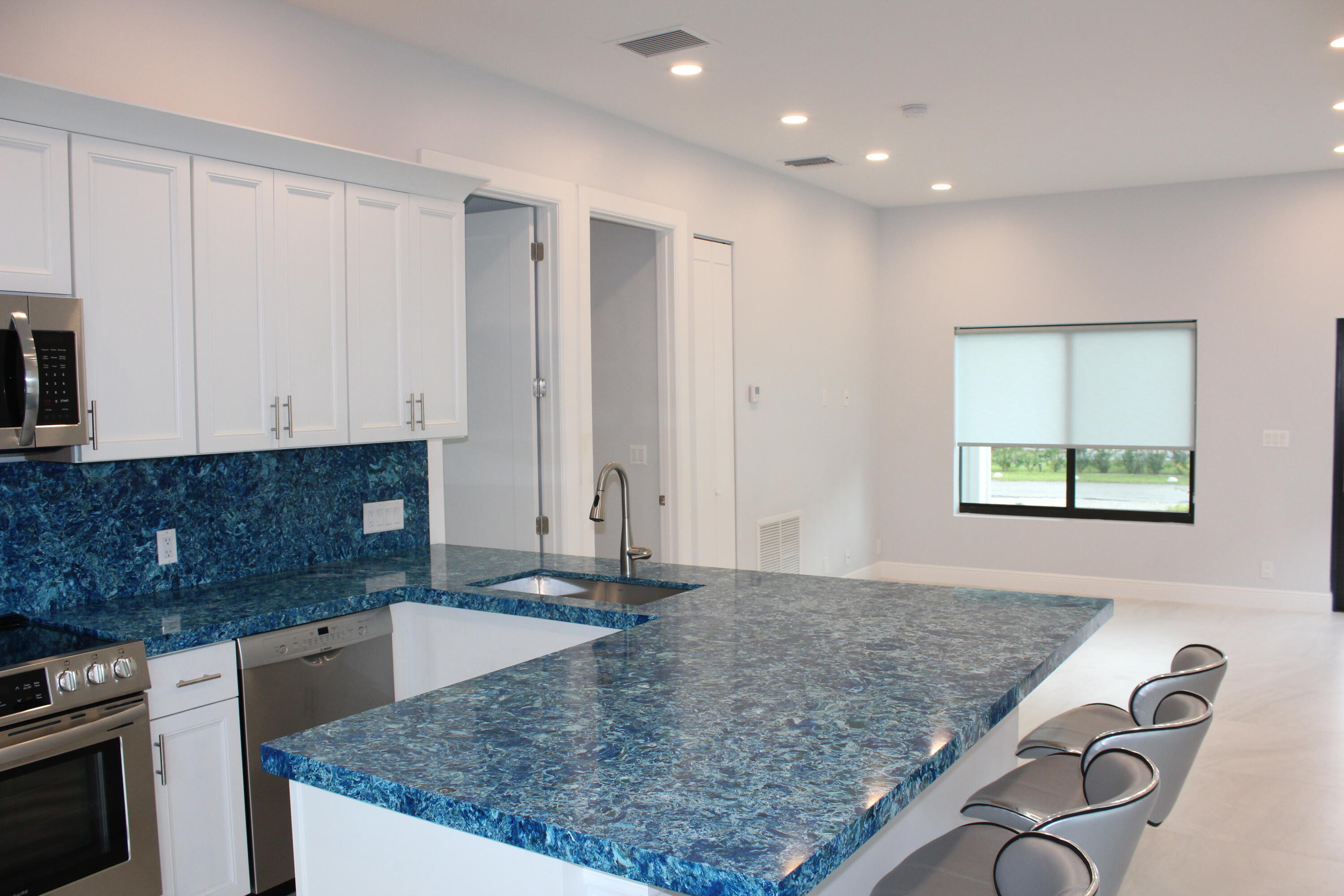3583 Gibbs Road Boynton Beach, FL 33435 - Photo 4 of 12 IMG-4060