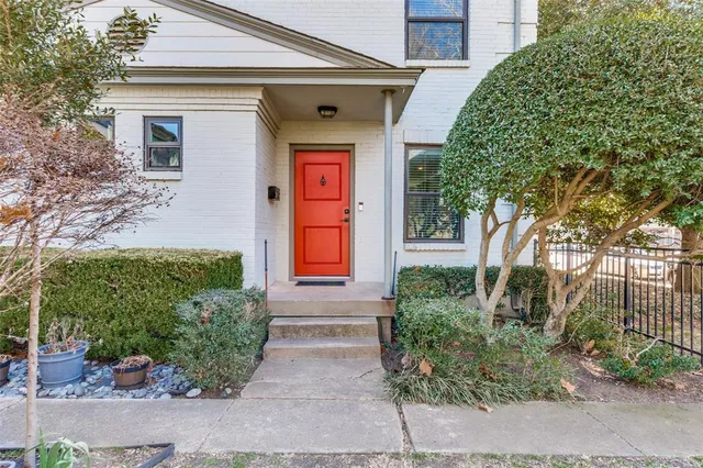 $1,900 | 4924 Lahoma Street, Unit 4924, Dallas, TX 75235