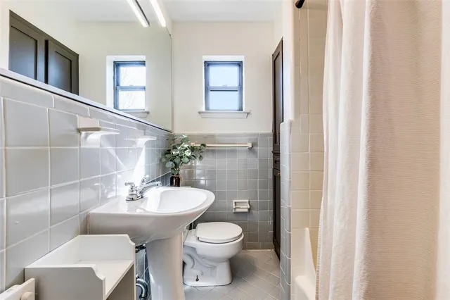 $1,900 | 4924 Lahoma Street, Unit 4924, Dallas, TX 75235