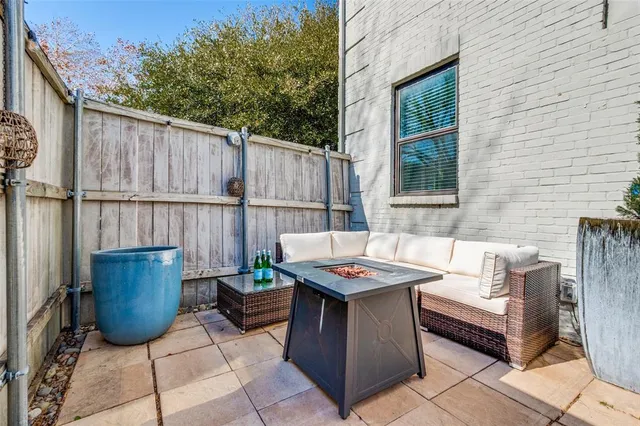 $1,900 | 4924 Lahoma Street, Unit 4924, Dallas, TX 75235