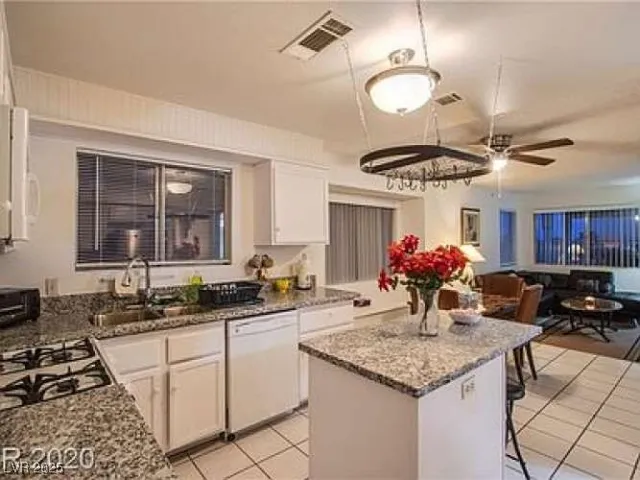 $439,000 | 1663 Duarte Drive, Henderson, NV 89014