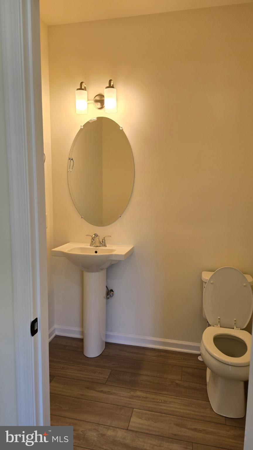 48 Parry Way Warminster, PA 18974 - Photo 14 of 23 Bright and airy half-bath retreat.