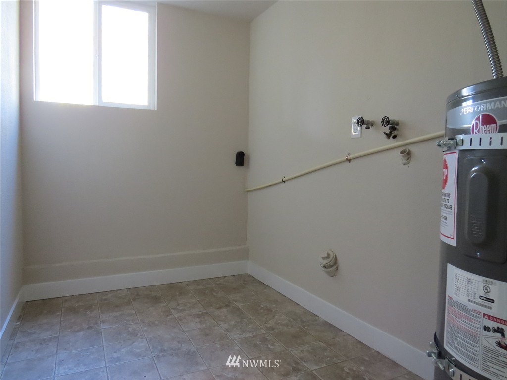 10430 Southeast 194th Place Renton, WA 98055 - Photo 20 of 25 Gallery Image 20