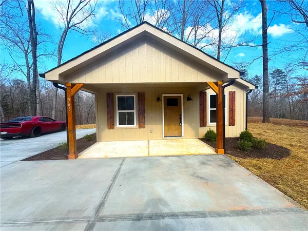 $229,000 | 565 Whippoorwill Lane, West Union, SC 29696