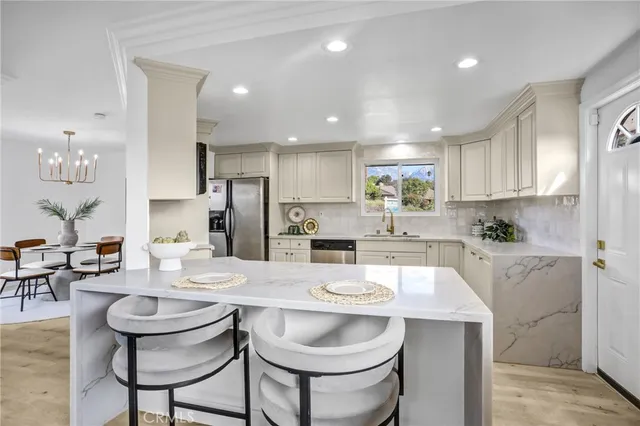 $1,149,000 | 872 Huron Drive, Claremont, CA 91711