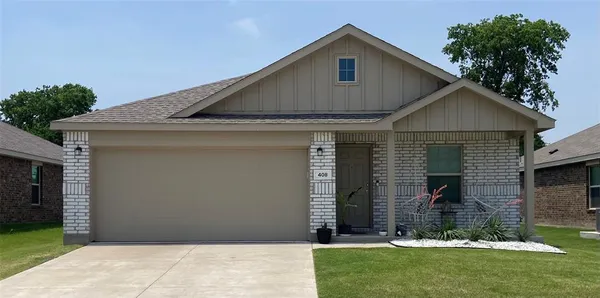$1,900 | 408 Westpark Drive, Anna, TX 75409