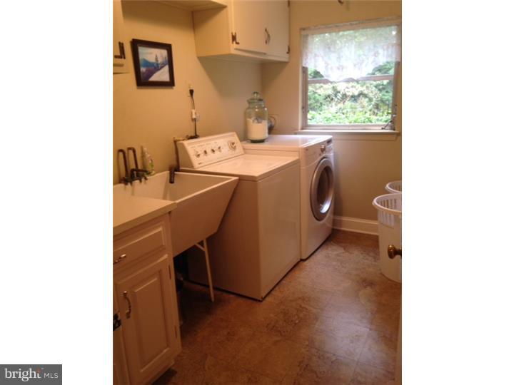 84 Jolind Road Paoli, PA 19301 - Photo 11 of 11 Laundry Room