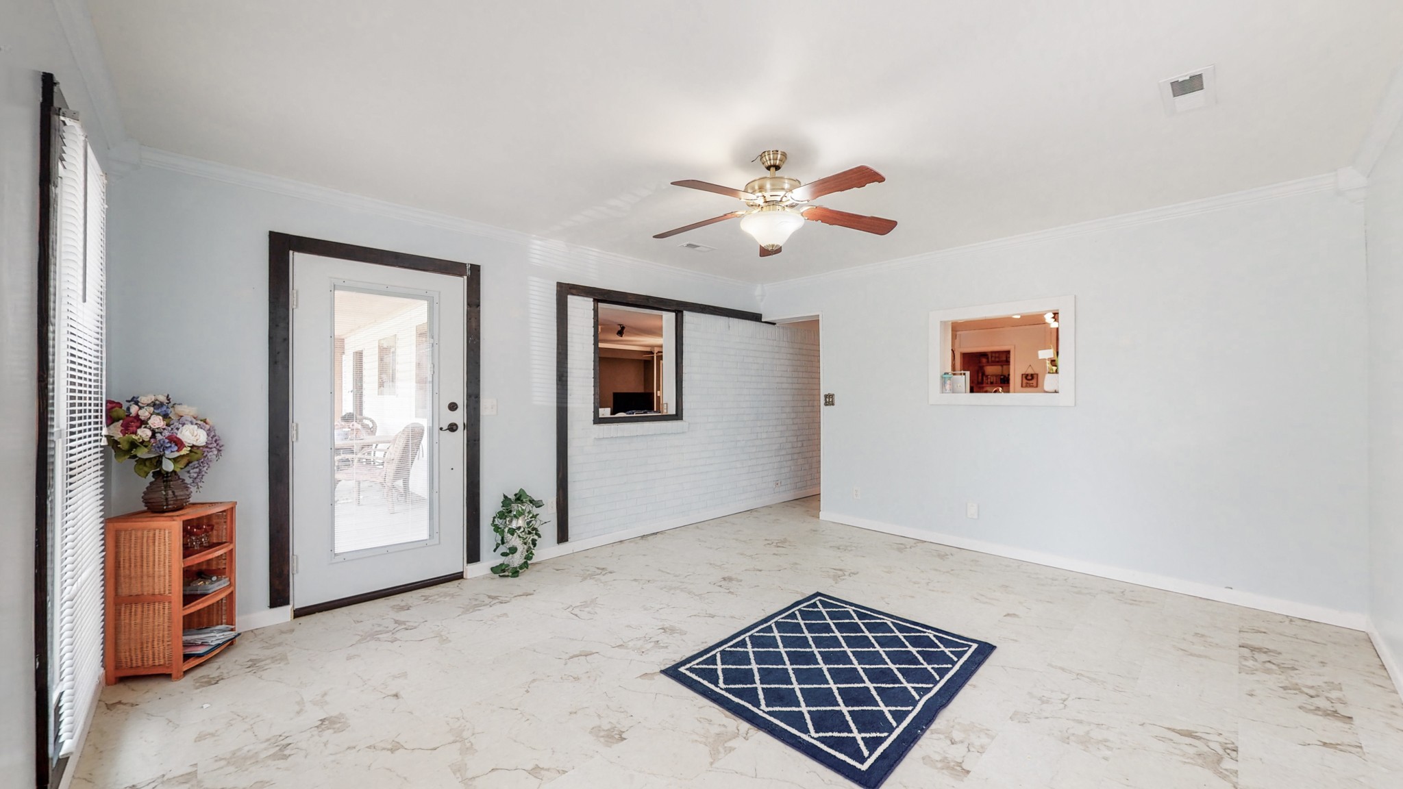 31129 Ardmore Ridge Road Ardmore, TN 38449 - Photo 17 of 50 a view of an empty room and window