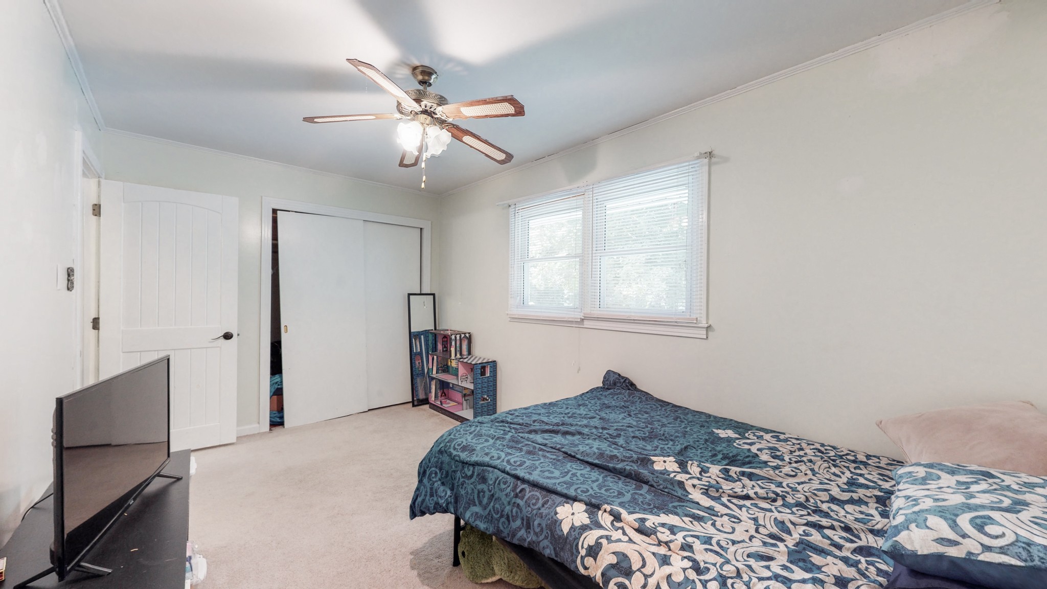 31129 Ardmore Ridge Road Ardmore, TN 38449 - Photo 30 of 50 a bedroom with a bed and a window