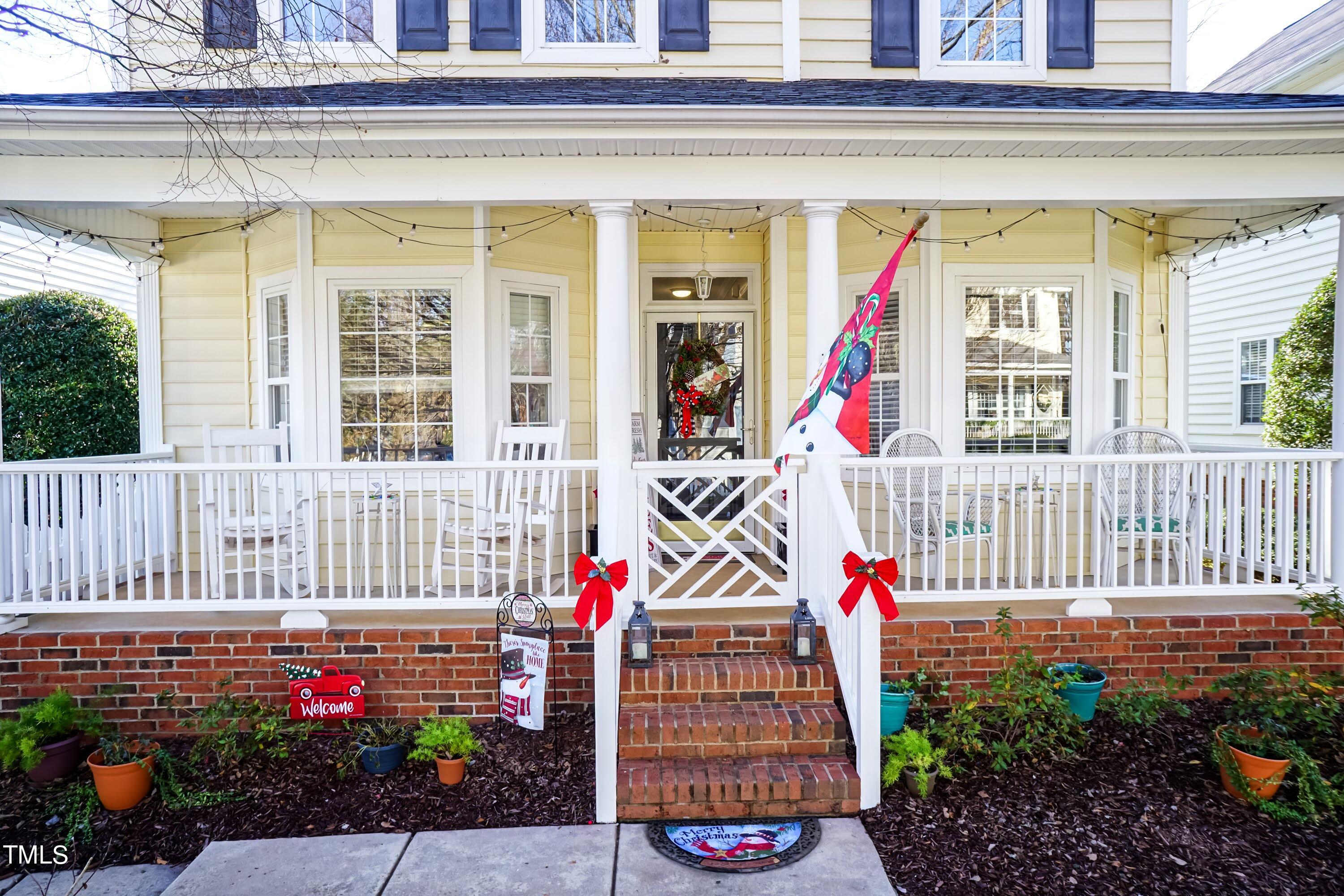 Porch 02 (1)