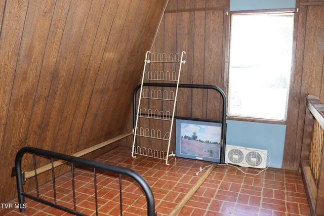 $139,000 | 154 Old Stone Drive, Clintwood, VA 24228