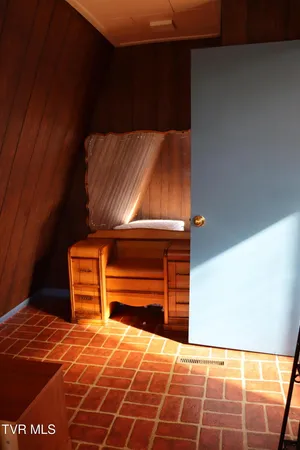 $119,000 | 154 Old Stone Drive, Clintwood, VA 24228