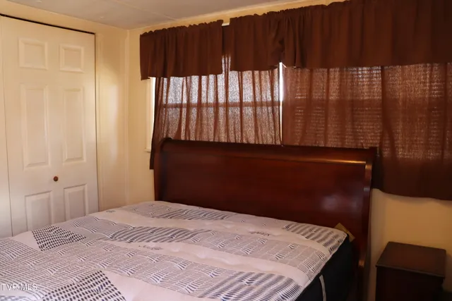 $139,000 | 154 Old Stone Drive, Clintwood, VA 24228