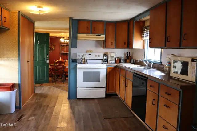 $139,000 | 154 Old Stone Drive, Clintwood, VA 24228