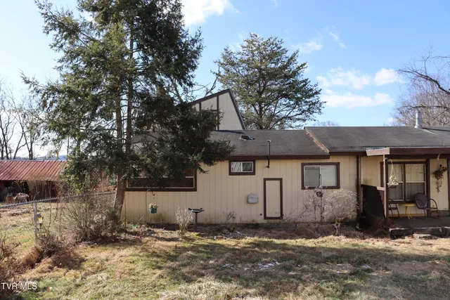 $139,000 | 154 Old Stone Drive, Clintwood, VA 24228