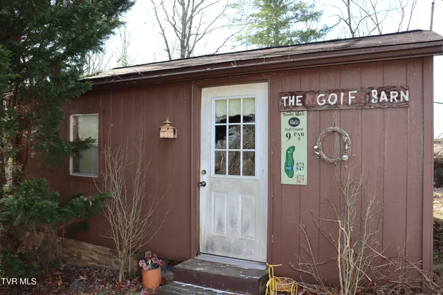 $139,000 | 154 Old Stone Drive, Clintwood, VA 24228