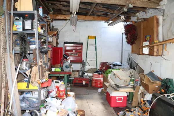 $119,000 | 154 Old Stone Drive, Clintwood, VA 24228