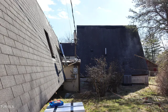 $139,000 | 154 Old Stone Drive, Clintwood, VA 24228