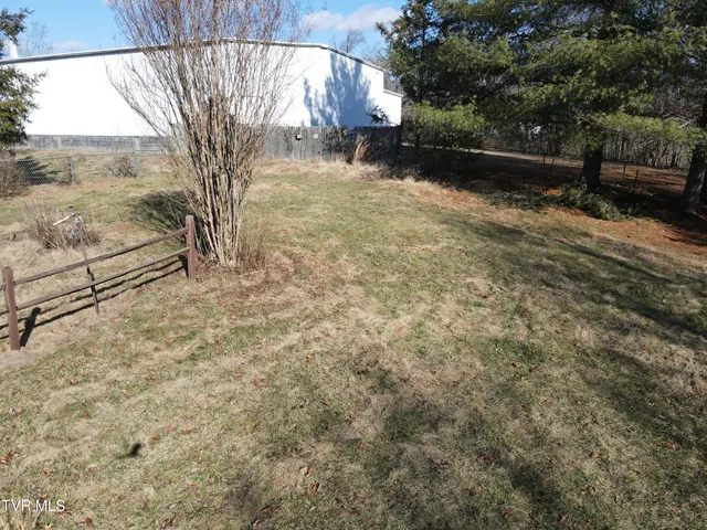 $139,000 | 154 Old Stone Drive, Clintwood, VA 24228