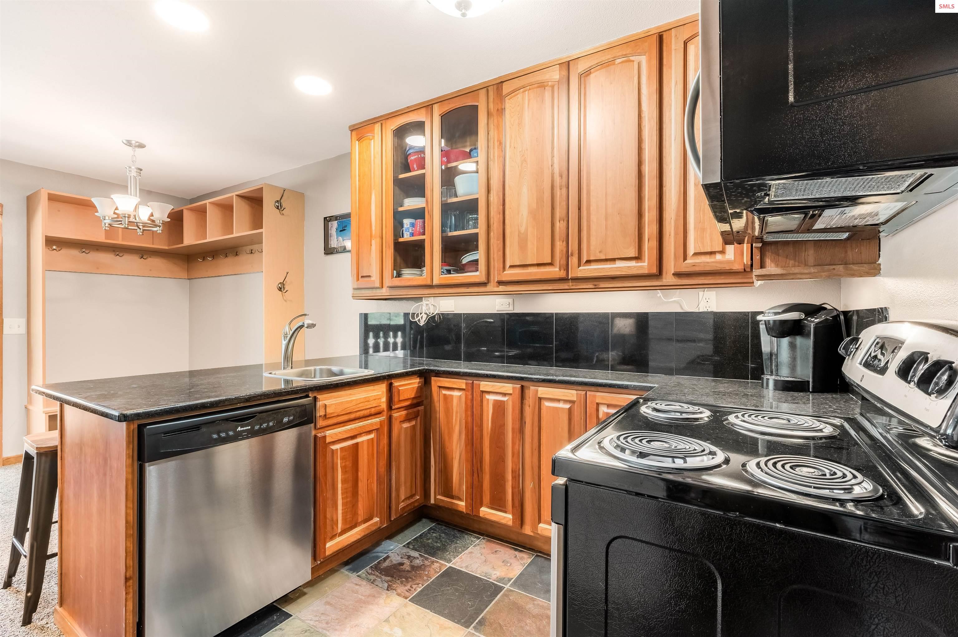 8754 Schweitzer Mountain Road Sandpoint, ID 83864 - Photo 11 of 99 Gallery Image 11