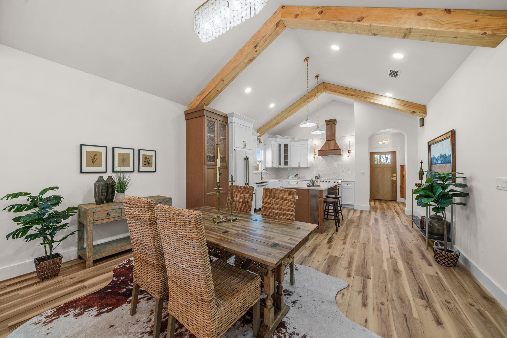 1831 McKenzie Road Southport, FL 32409 - Photo 9 of 48 a dining room with furniture and wooden floor