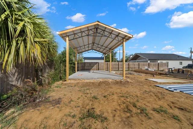 a picture of a glass window