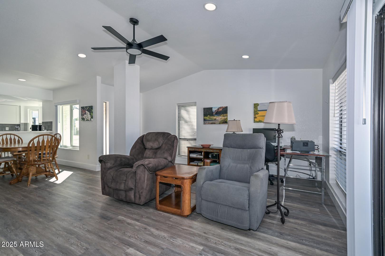 606 West Grandview Road Phoenix, AZ 85023 - Photo 10 of 33 a living room with furniture