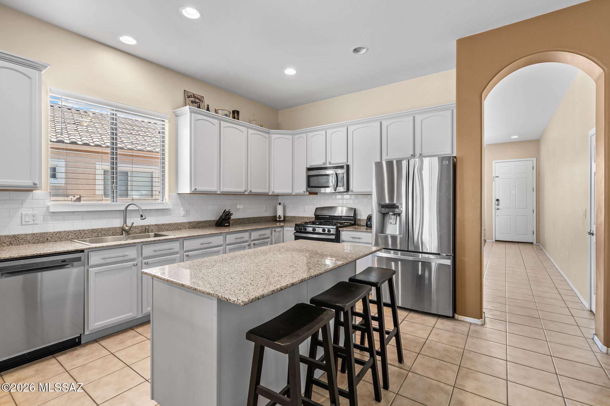12904 Bloomington Loop Tucson, AZ 85755 - Photo 7 of 37