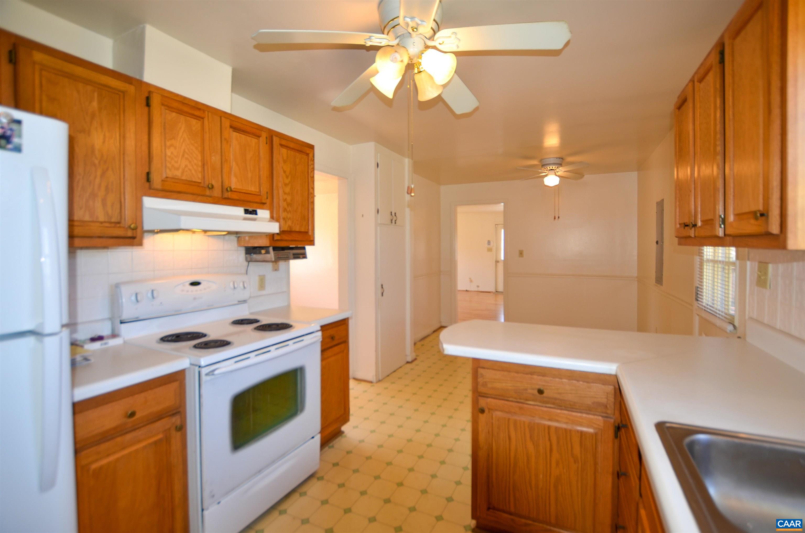 1646 Meridian Street Charlottesville, VA 22902 - Photo 14 of 40