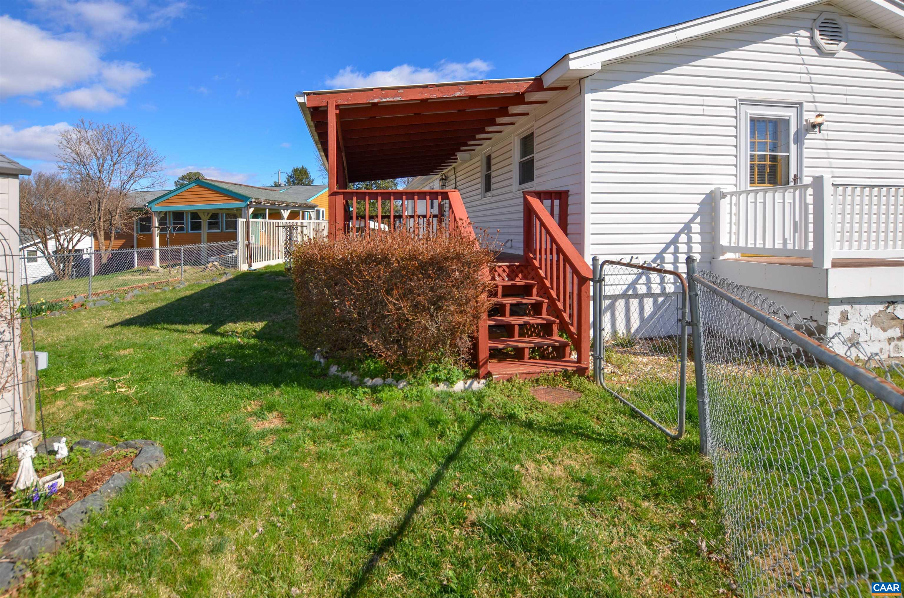 1646 Meridian Street Charlottesville, VA 22902 - Photo 7 of 40