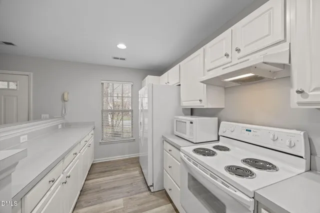 $230,000 | 820 Creek Crossing Trail, Whitsett, NC 27377