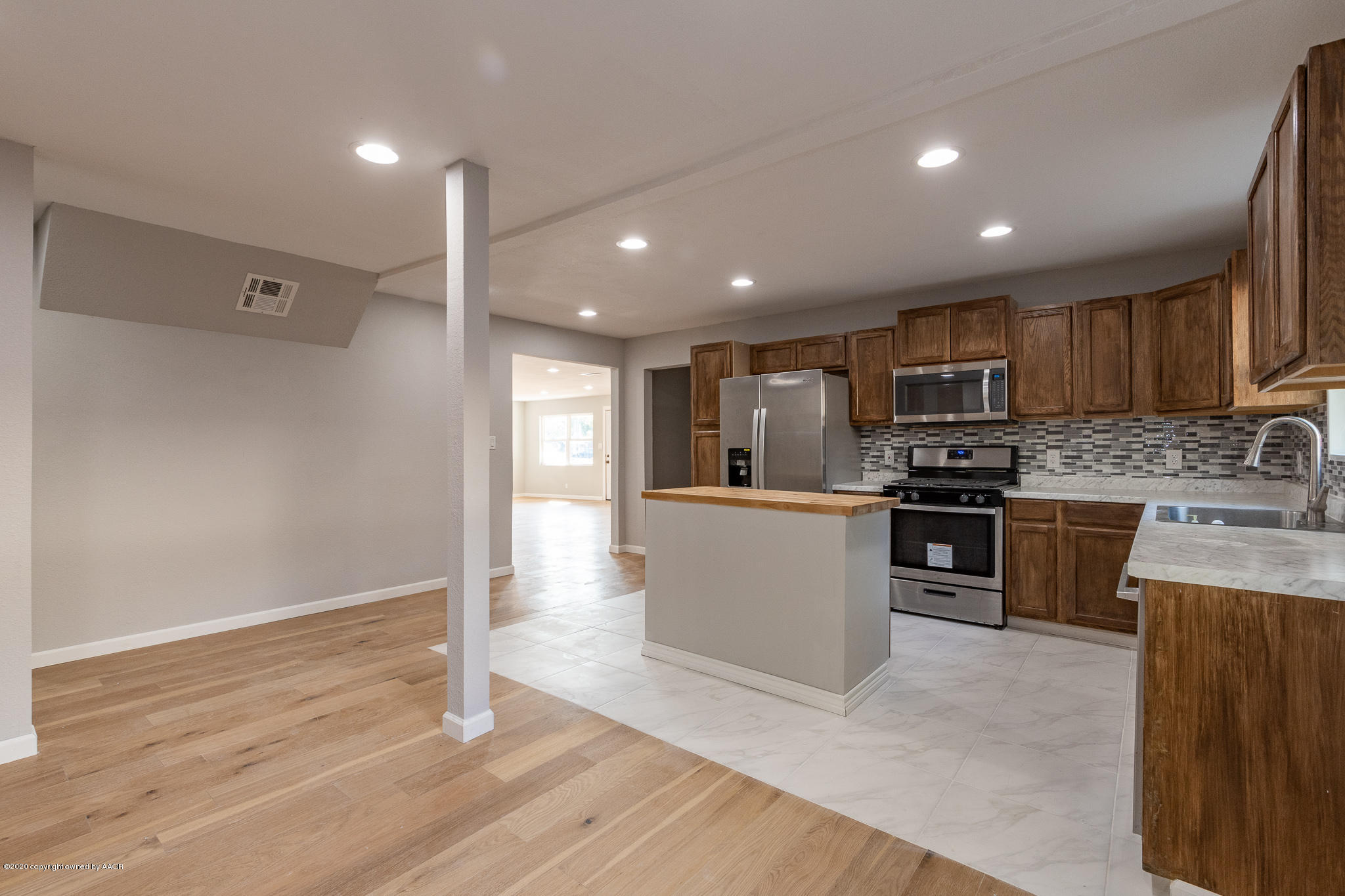 4715 South Lamar Street Amarillo, TX 79110 - Photo 9 of 28 Kitchen 2