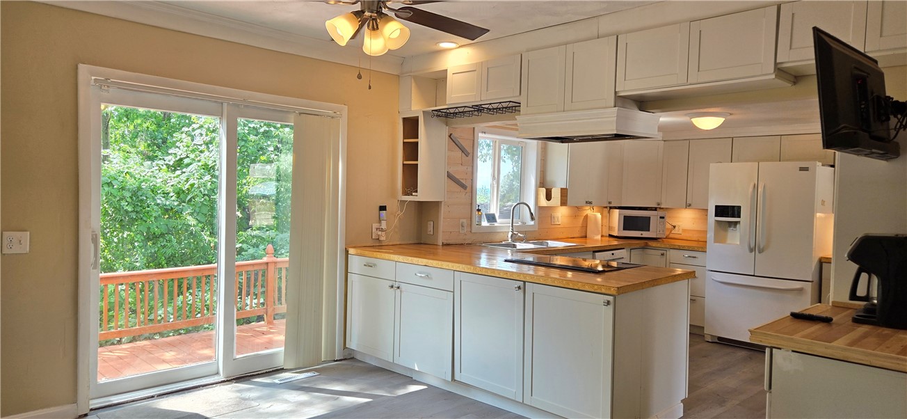 24 Arthur Avenue Woonsocket, RI 02895 - Photo 20 of 37