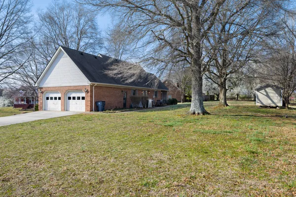 $415,722 | 42 Hale Court, McMinnville, TN 37110