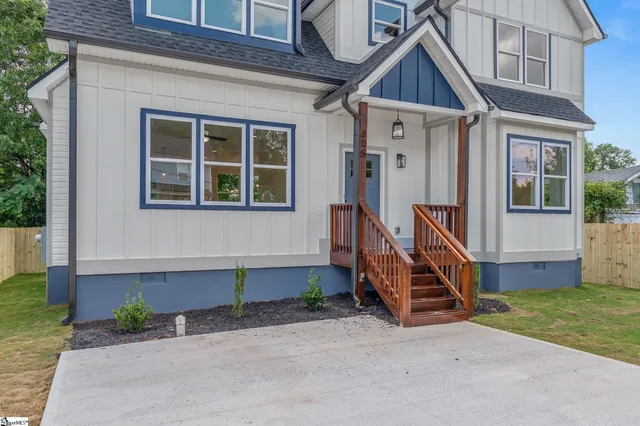 $379,900 | 305 Valley Street, Greenville, SC 29611
