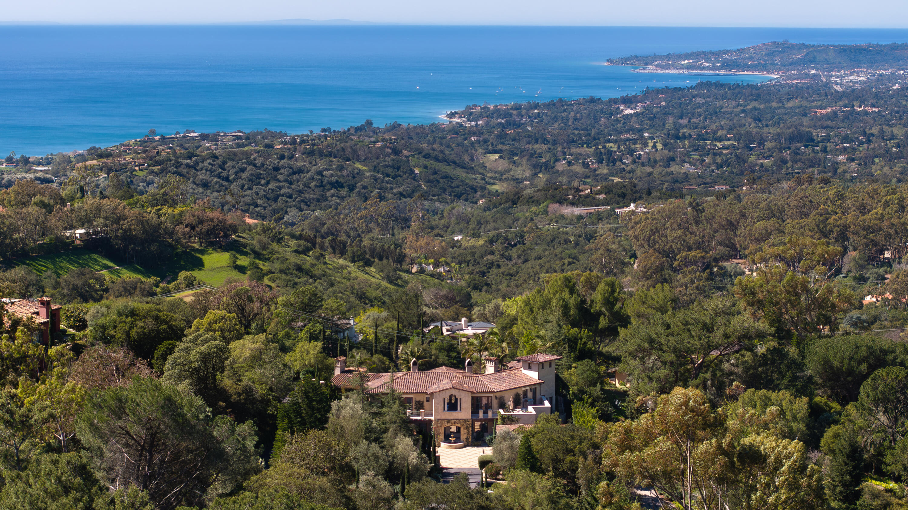 3091 Hidden Valley Lane Montecito, CA 93108 - Photo 49 of 62 an aerial view of multiple house