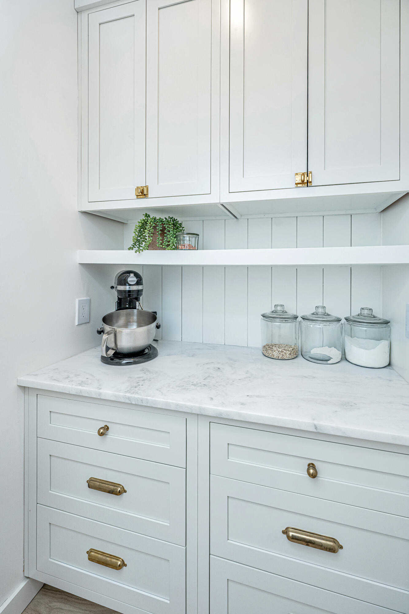 2013 Grey Marsh Road Mount Pleasant, SC 29466 - Photo 6 of 29 4 - Coffee Bar Area 2a
