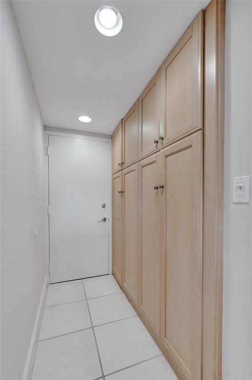 936 Intracoastal Drive, Unit 12C Fort Lauderdale, FL 33304 - Photo 46 of 65 a view of an empty room